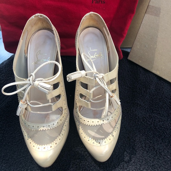 Christian Louboutin Authentic Red Bottom Heals - Picture 2 of 16